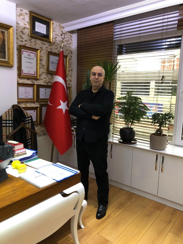 Hukukçu Hüseyin Demir: 