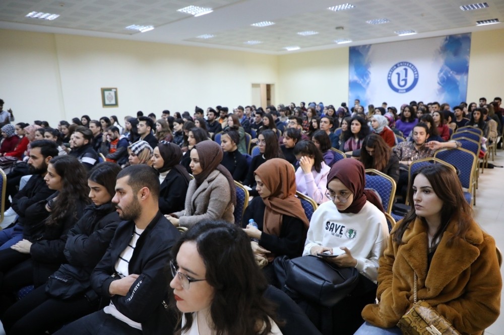 ‘Hukuki Boyutlarıyla Kadına Karşı Şiddetle Mücadele’ konusu anlatıldı 