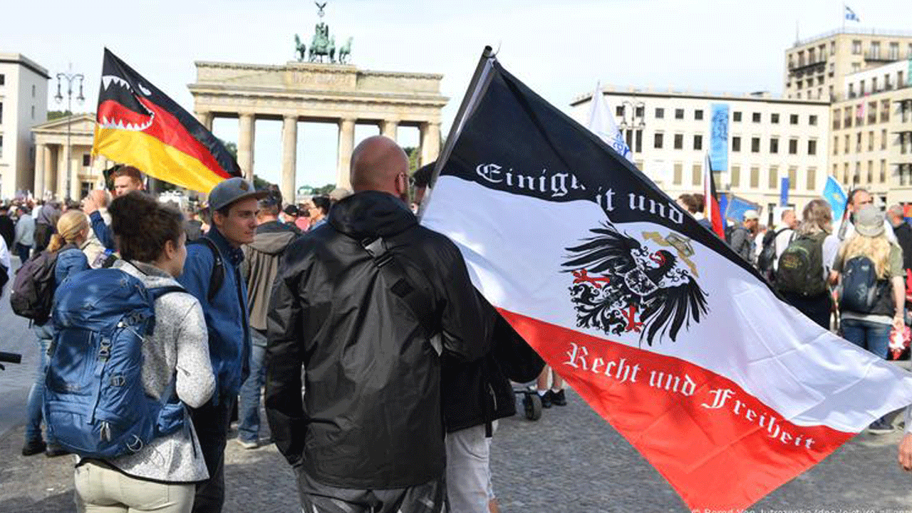 Hükümet bile itiraf etti: Alman faşistler suç makinesine döndü