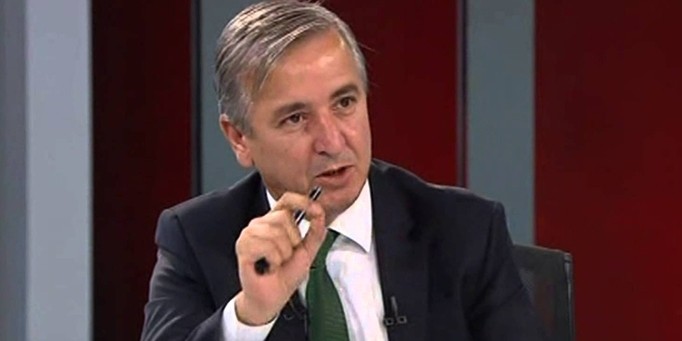 Hükümete yakın Yeni Şafak yazarı Aydın Ünal, AK Partili o isme sert tepki gösterdi! Yazısı gündem oldu: Zararlı hücreler kesilip atılmalı