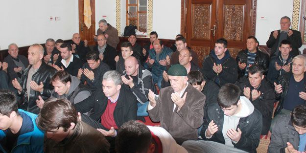 Hükümete topyekûn destek