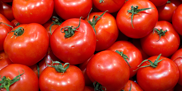 Hükümetin domates adımı vatandaşa yaradı! Pazarcılar bile şaştı kaldı