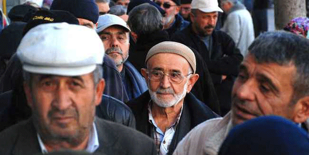 Hükümetten çarpıcı açıklama: Emeklilikte yaşa takılanlar…