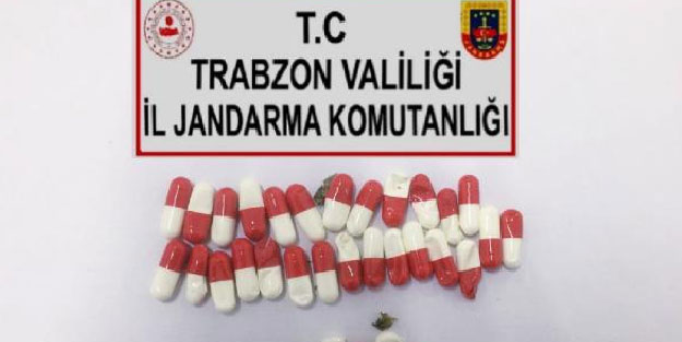 Hükümlü, hastane dönüşü ilaç kapsüllerine sakladığı esrarla yakalandı