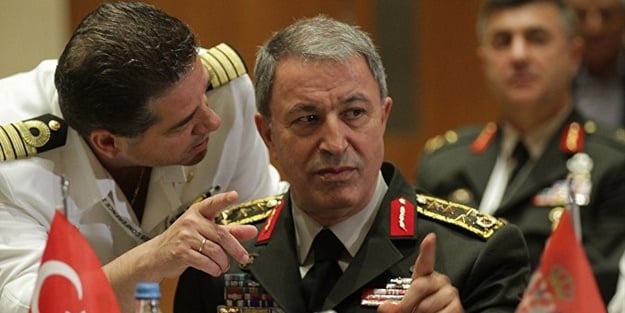 Hulusi Akar bakan oldu! İşte yerine getirilen isim!