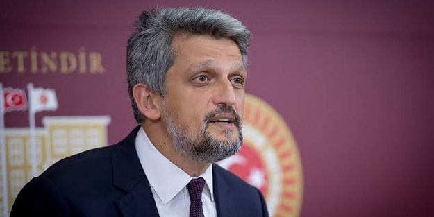 Hulusi Akar fotoğraf gösterdi! HDP'li Garo Paylan’ın iftirası elinde patladı