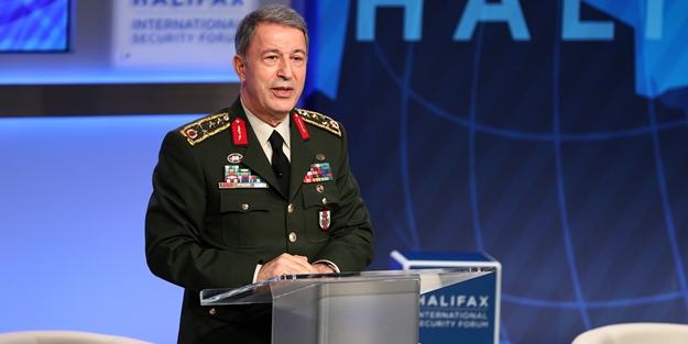 Hulusi Akar Kanada'da konuştu, Salon buz kesti