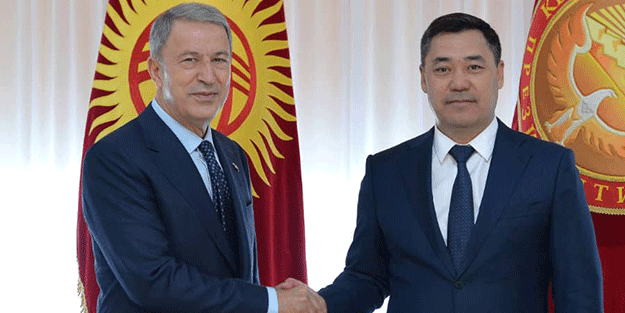 Hulusi Akar, Sadır Caparov ile görüştü