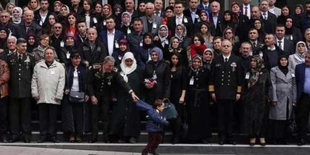 Hulusi Akar son anda yakaladı!