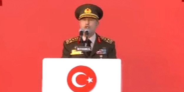 Hulusi Akar Yenikapı'da bir ilke imza attı