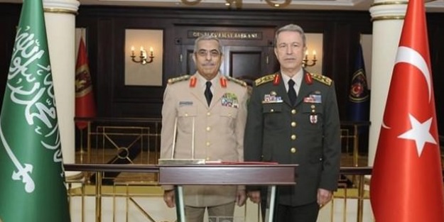 Hulusi Akar'a sürpriz ziyaret