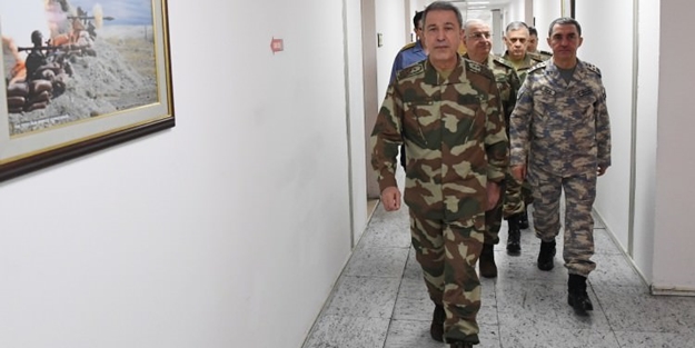 Hulusi Akar'dan Afrin mesajı