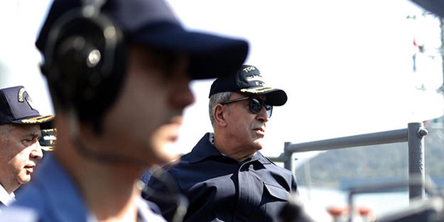 Hulusi Akar'dan ''Mavi Vatan'' mesajı