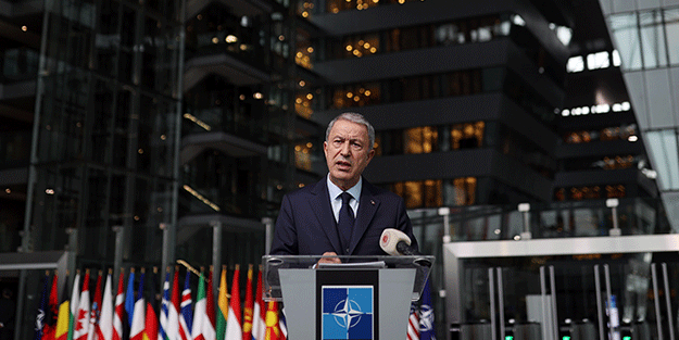 Hulusi Akar'dan NATO Karargahı'nda ABD'ye net mesaj