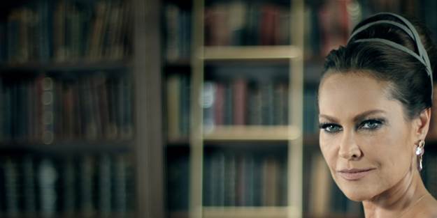 Hülya Avşar'ın argo sözleri ders konusu oldu