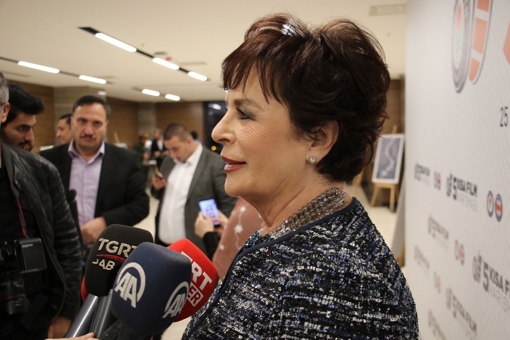 Hülya Koçyiğit: “Kültür sanat eğitimindeki en güçlü araç; sinema” 