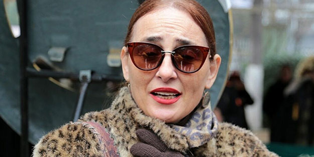 Hüner Coşkuner küpeleriyle mi gömüldü? Hüner Coşkuner hastalığı neydi?