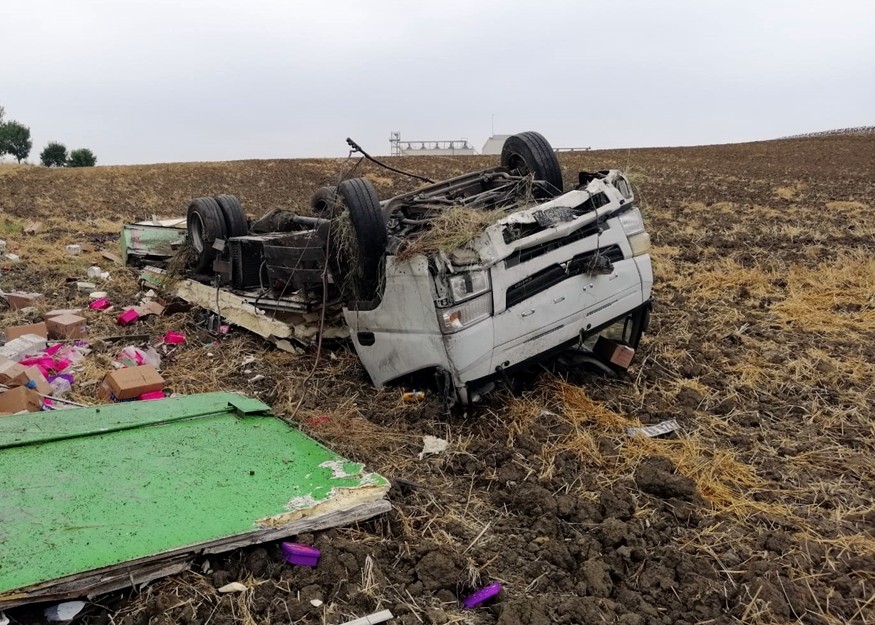 Hurdaya dönen araçtan kendi imkanıyla çıktı 