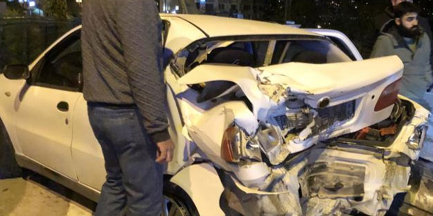 Hurdaya dönen araçtan yaralı kurtuldu