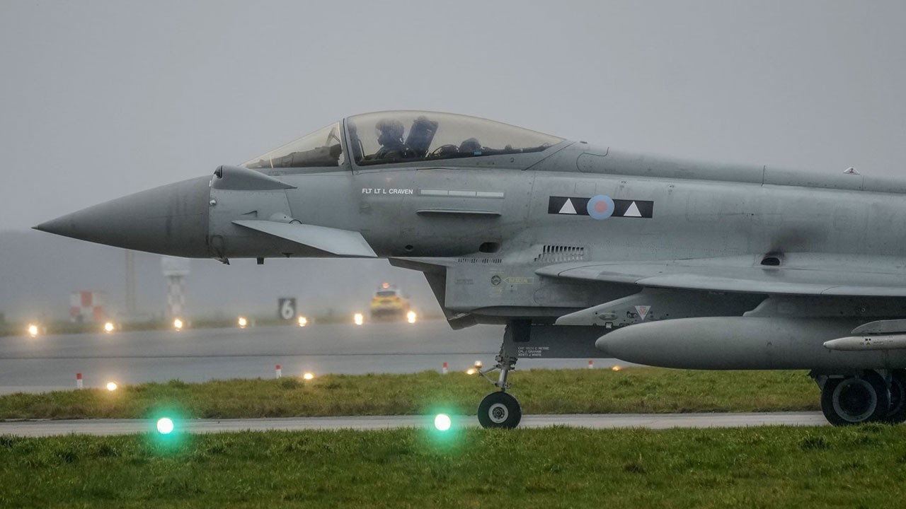 Hürmüz Boğazı için kritik hamle! İngiltere savaş uçağı ve dron savar sistem gönderiyor