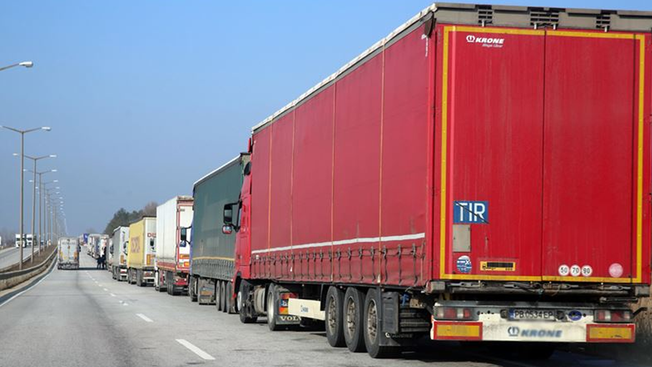 Hürmüz kapandı, TIR'lar kazandı!