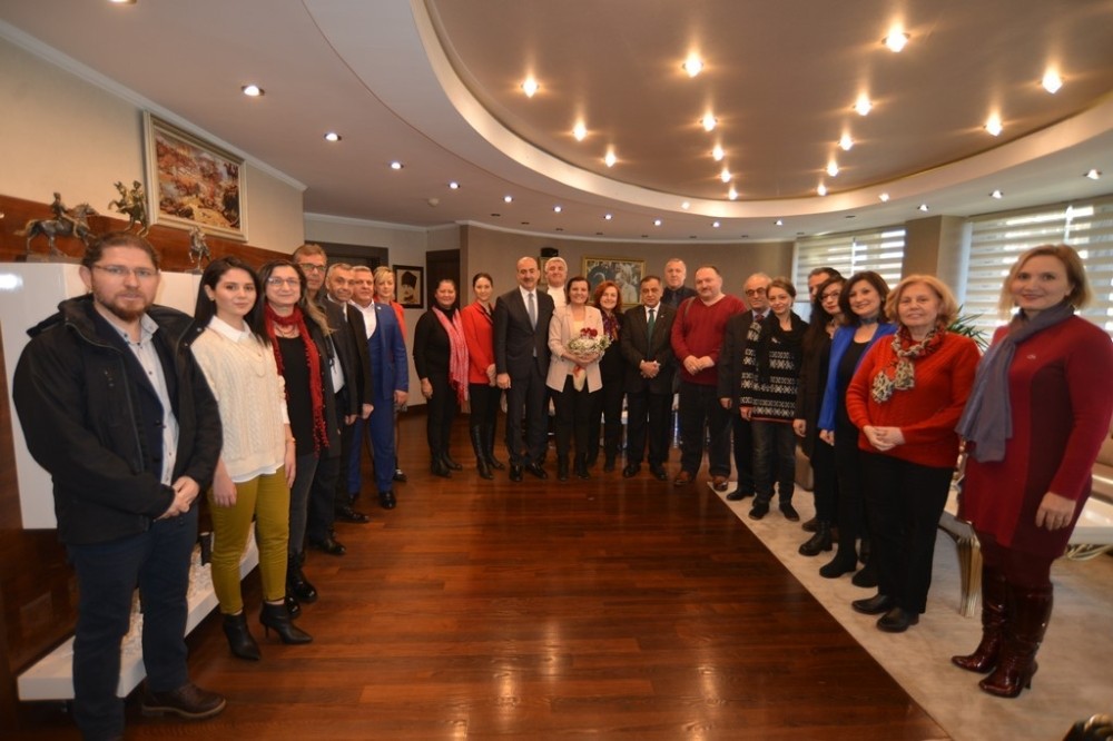 Hürriyet, Mahalle Meclisleri için ilk adımı attı 