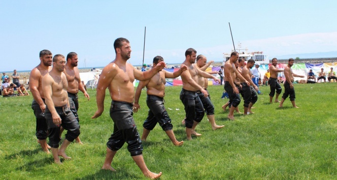 Hüseyin Pehlivan Yağlı Güreşleri nefes kesti