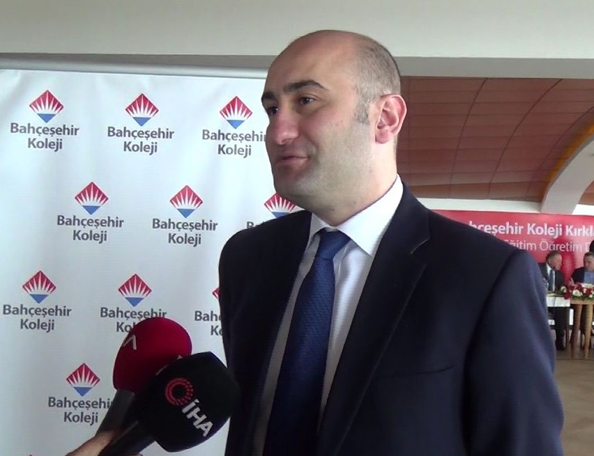 Hüseyin Yücel: 