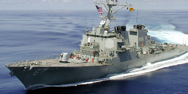 Husiler, ABD savaş gemilerini İHA'lar ve balistik füzelerle hedef aldı