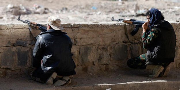 Husiler hükümet yanlısı 75 komutana idam kararı verdi