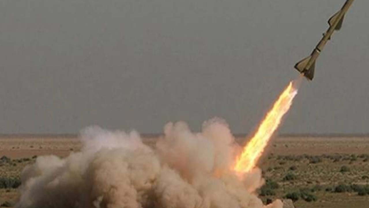 Husiler, katil İsrail'i hipersonik balistik füzeyle vurdu!