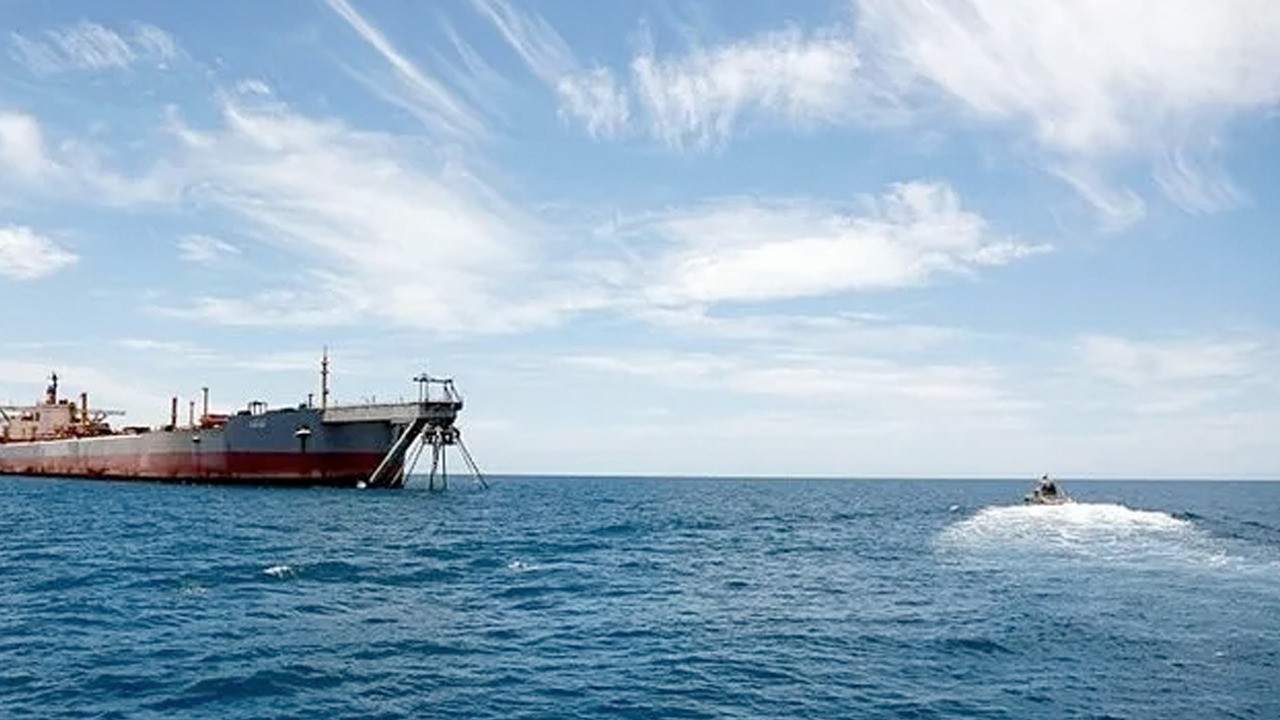 Kızıldeniz’de ticari gemiye ateş açtı: Gazze'de silahlı saldırıya tepki olduğu çıktı: