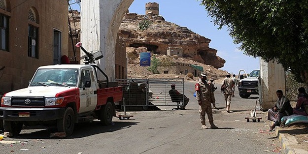 Husi çetelerden petrol şirketine baskın