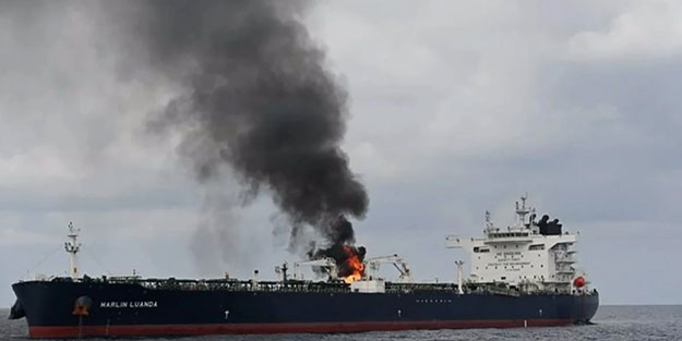 Husilerden Yunanistan'a şok! Petrol tankerini vurdular