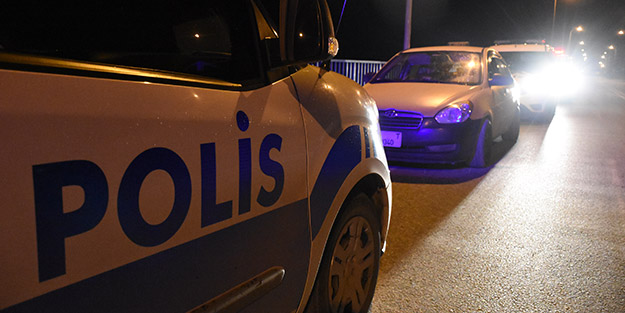 Husumetlileri sokak ortasında kurşun yağdırdı