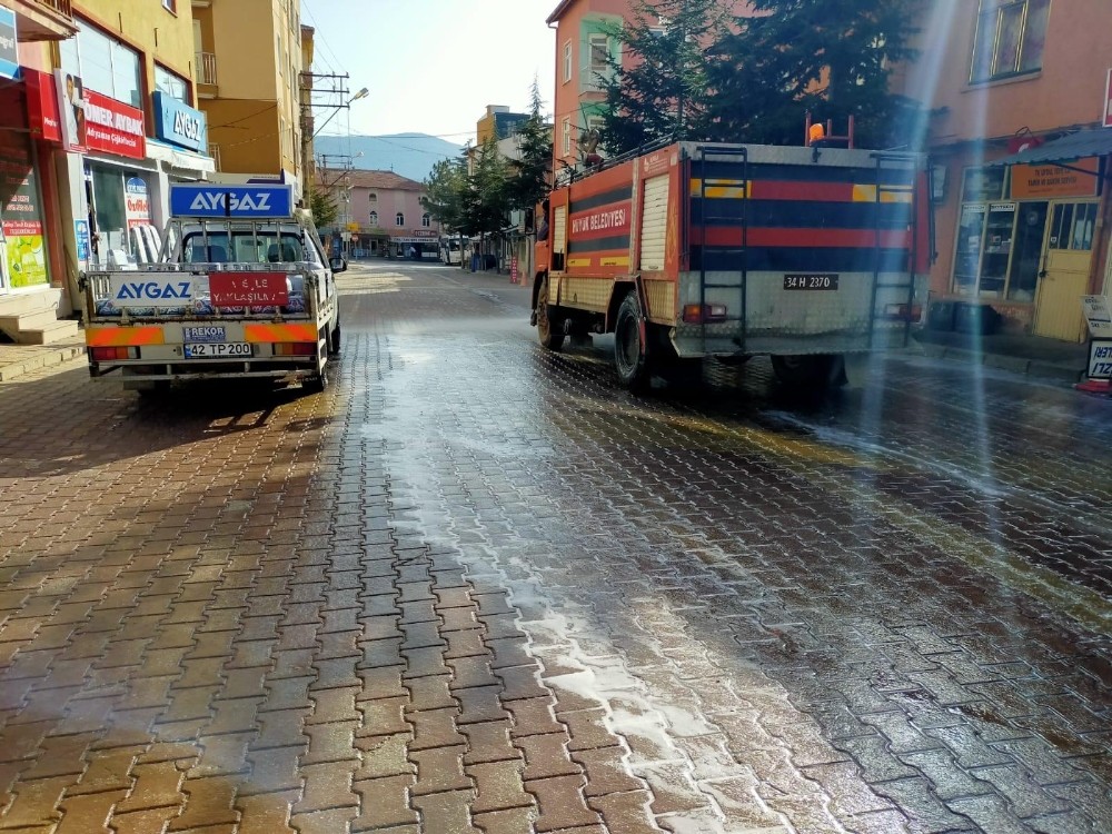 Hüyük belediyesinden korona virüse karşı dezenfekte 