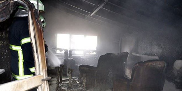 Huzurevinde yangın: 16 ölü