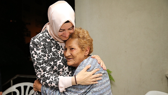 Ülke genelinde huzurevlerinde kalan kişi sayısı açıklandı