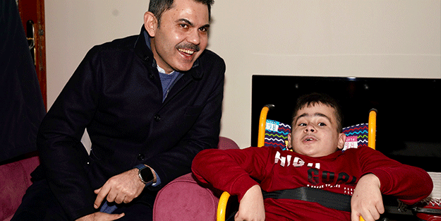 İBB Başkan Adayı Kurum, engelli çocuğu ziyaret etti