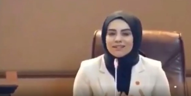 İBB Meclisi'nde Erdoğan alkışı