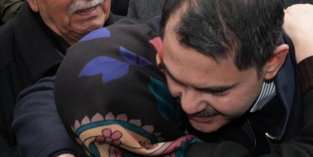 İBB o hattı kapattı ama yeni yılda Murat Kurum'dan yeni metro müjdesi var! 10 bin liraya çıkıp Türkiye'ye geri gelecek