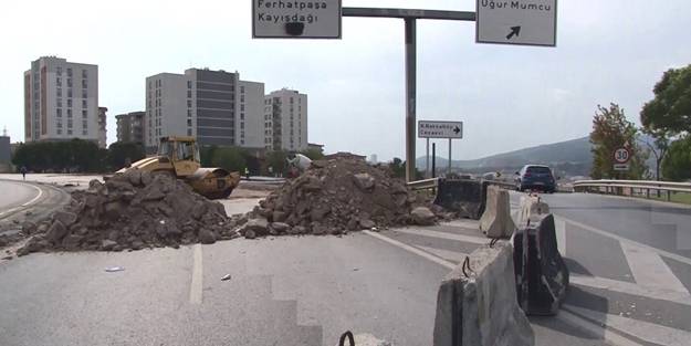 İBB okul yoluna hafriyat döktü! Çileye dönen yol çalışmasına öğrenciler isyan etti