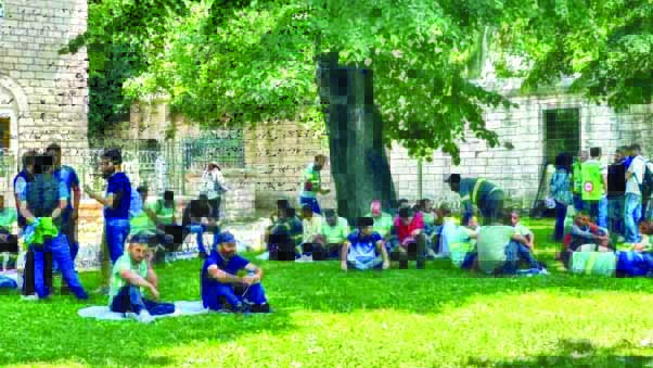 İBB önünde işten çıkarılan işçilerin eylemi sürüyor