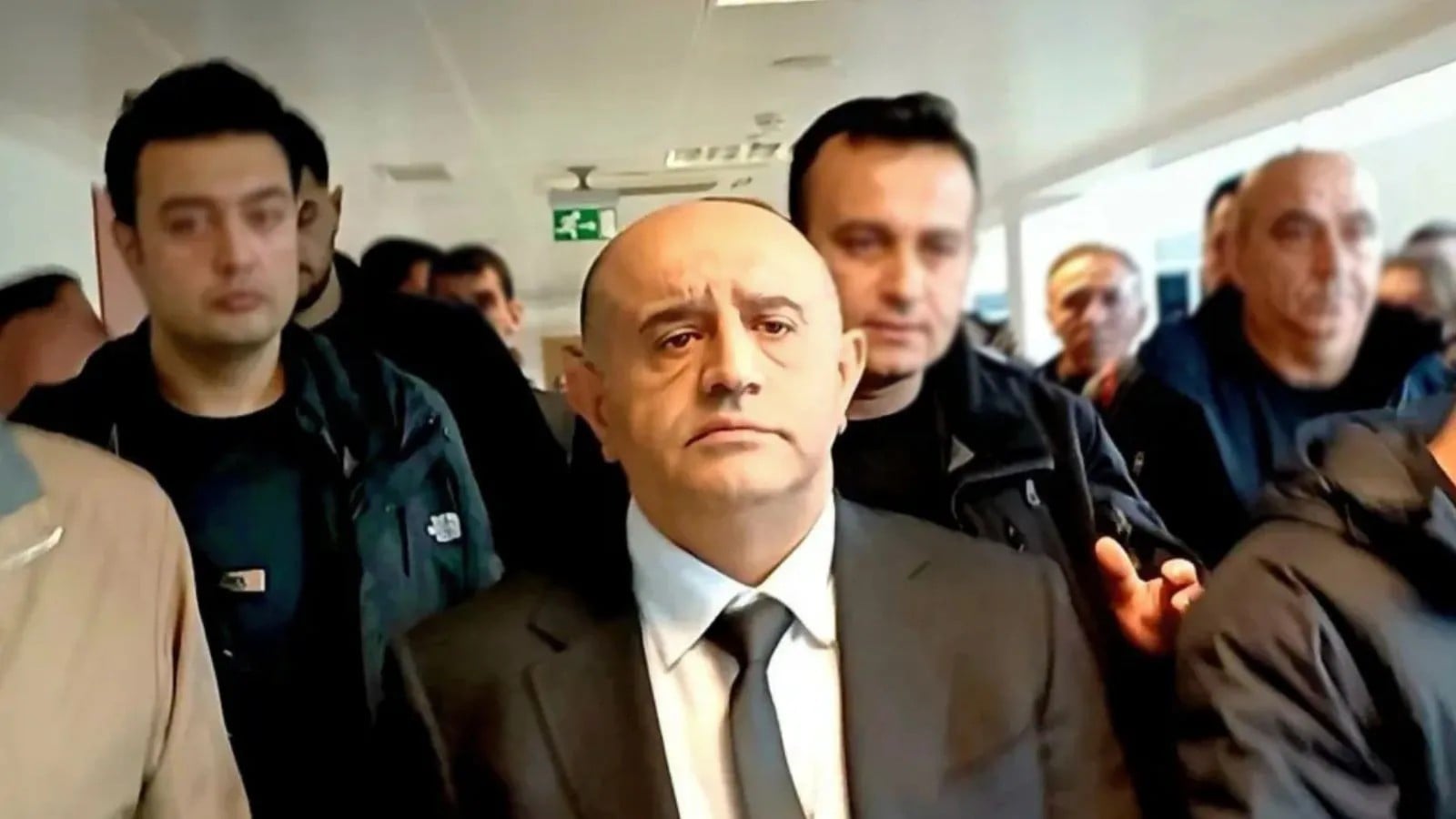 İBB ve Beşiktaş belediyelerinde dev rüşvet ve yolsuzluk çarkı! CHP'li başkanların yargılandığı ihale çetesi davasında sanıklar suçu birbirine attı!