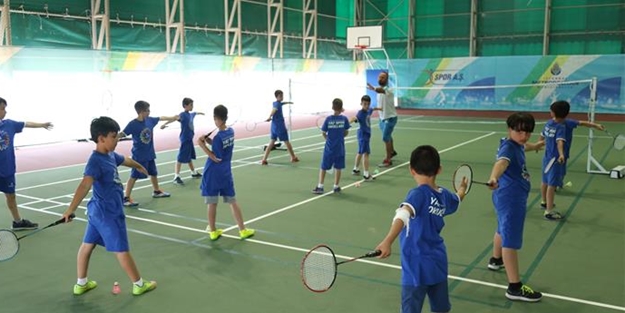 İBB'den çocuklara ücretsiz yaz spor okulu