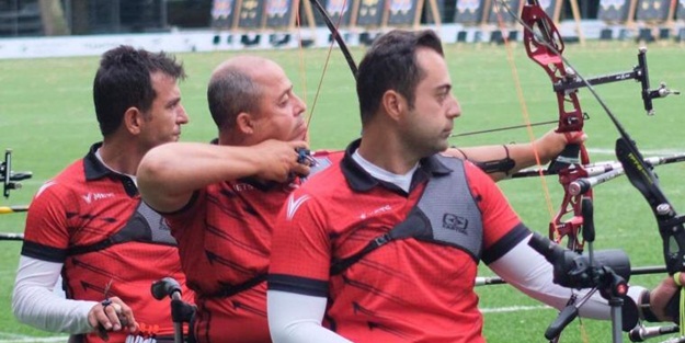 İBB’li sporcular madalya yağmurunu sürdürüyor