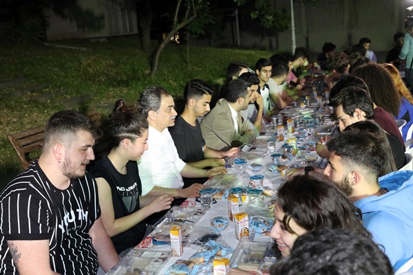 İBB’nin 7/24 hiç kapanmayan kütüphaneleri bayramda da açık olacak