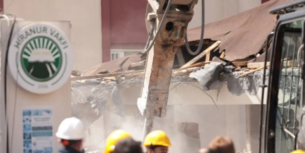 İBB’nin Hiranur oyunu ifşa oldu! ‘Vakfımız üzerinden siyasi kazanım’