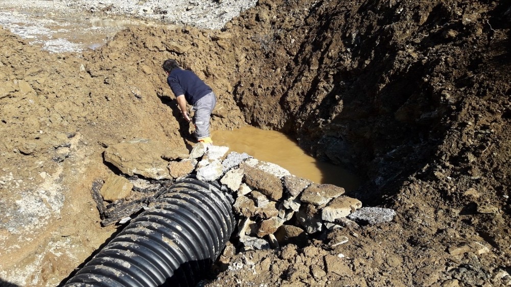İbradı’da yağmur suyu çalışması 