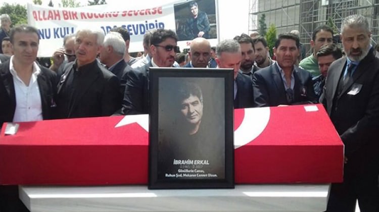 İbrahim Erkal'ın cenazesinde büyük tepki!